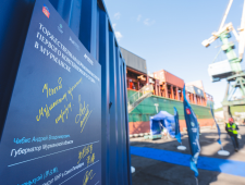 мурманск принял первый контейнеровоз международной контейнерной линии New New Shipping Line - фото - 4