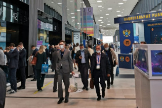стенд Мурманской области начал работу на международной выставке Seafood Expo Russia - фото - 2